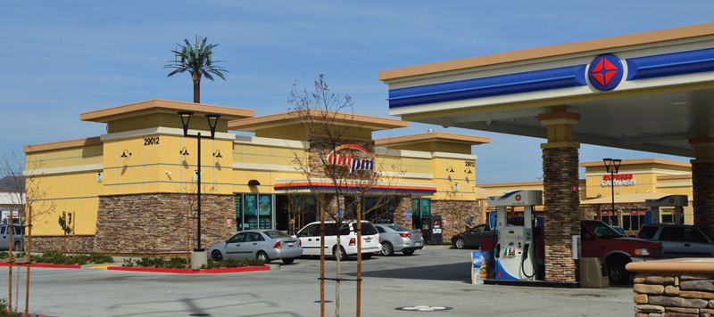 Fueling station with adjacent retail by Parkcrest Construction